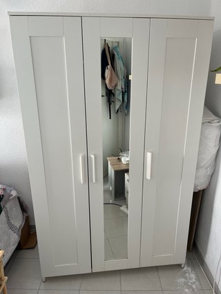Urge Armadio IKEA modello BRIMNES a 3 ante
