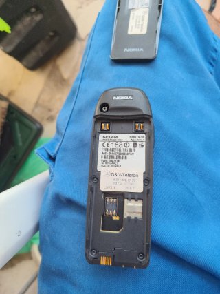 Telefono Nokia 6310i Argento