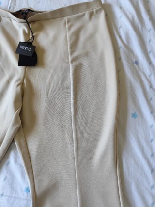 Conjunto pantalón y blusa sin estrenar