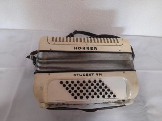 Fisarmonica Hohner Student VM 48 Bassi