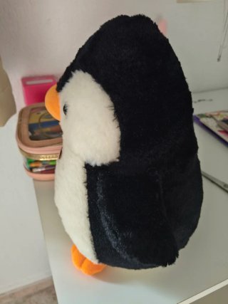 Pingüino de peluche suave