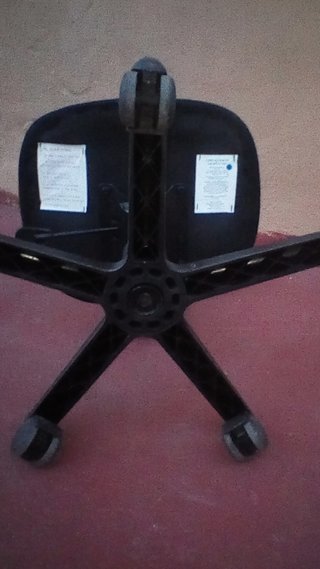 Silla de escritorio con ruedas