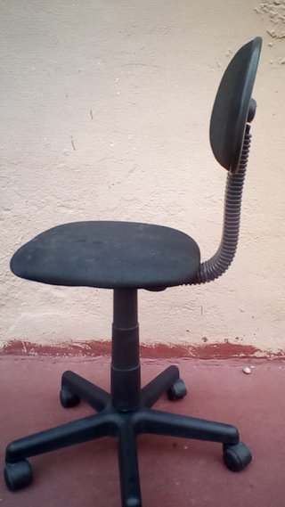 Silla de escritorio con ruedas