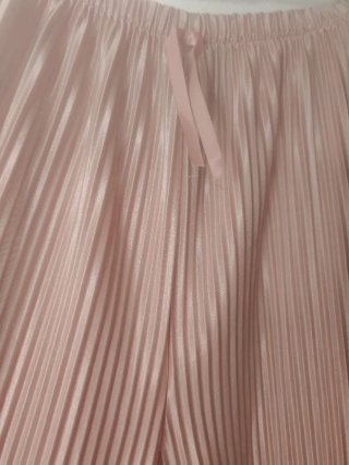 Pantalones anchos plisados rosa