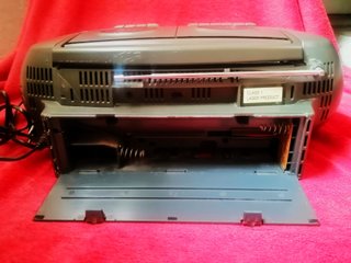 EQUIPO PORTÁTIL RADIO-CD-TAPE JVC
