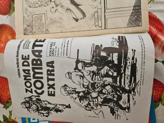 3 cómics; zona de combate.
