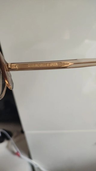 Gafas Vintage Doradas y Negras
