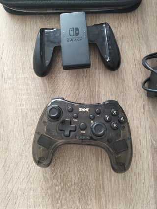 Nintendo Switch con accesorios