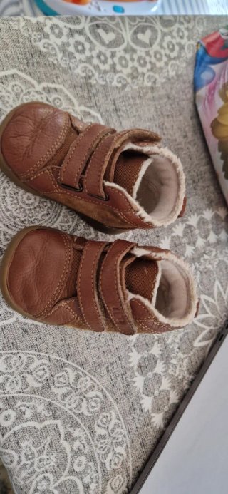 Botas UGG originales Bebé Talla 18 Marrones.