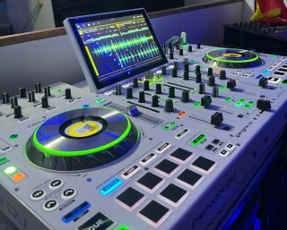Denon DJ Prime 4 Edición Limitada Blanca