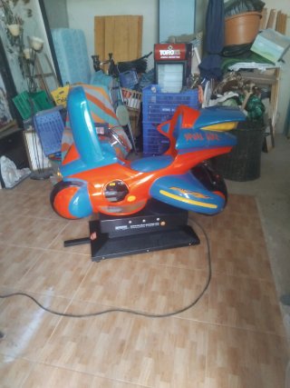Atracción de avión para niños