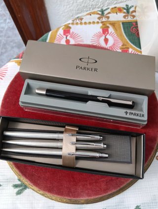 Set di 4 penne Parker rollerball di diversi modelli