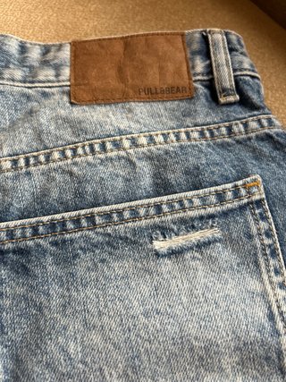 Bermudas vaqueras desgastadas azules