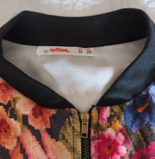 Cazadora floral Lefties Talla M