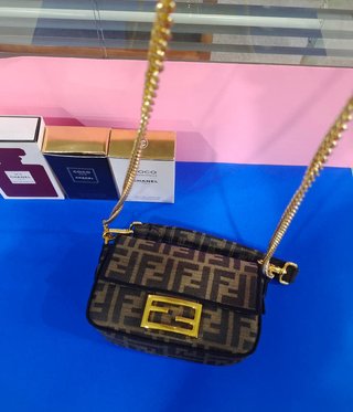 Borsa Fendi Peekaboo Mini