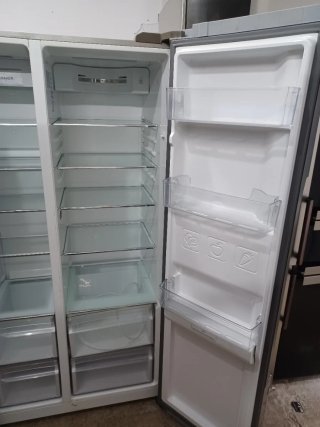Nevera Americana Doble Puerta con agua dispensador