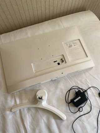 Monitor LG Pantalla Blanca