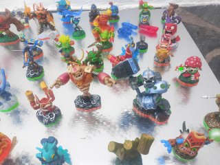 Skylanders Spyro's Adventure - Figuras y Cartas