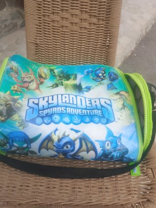 Skylanders Spyro's Adventure - Figuras y Cartas