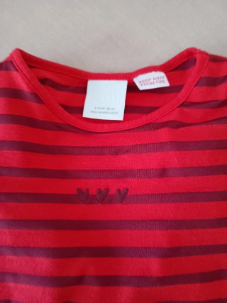 Vestido Peto Tejano con Camiseta Rayas Rojas