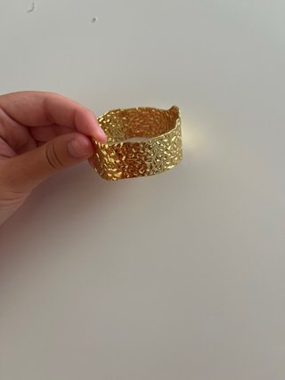 Brazalete dorado ajustable nuevo