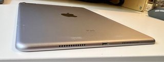 iPad Pro 9,7 128GB WiFi+SIM Plata