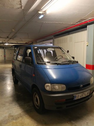 Nissan Serena 1994