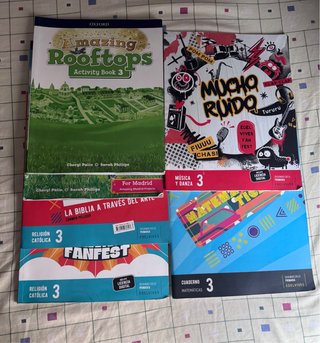 Libros de texto . Tercero de primaria . ELDELVIVES
