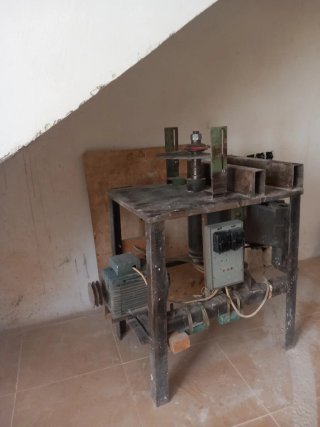 Tupi para molduras de madera