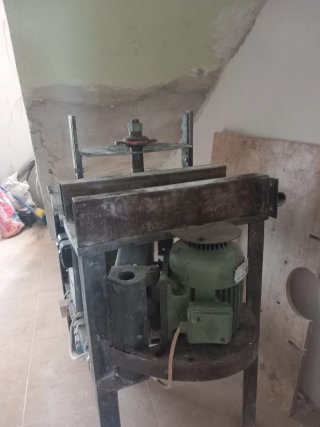Tupi para molduras de madera