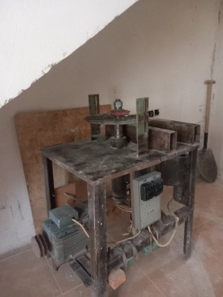 Tupi para molduras de madera
