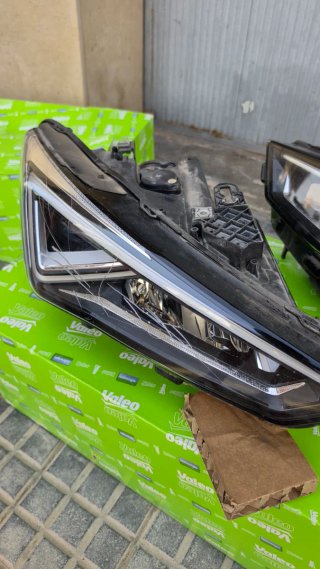Faros Seat Leon KL 2021-2025