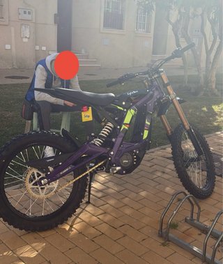 Surron Light Bee 2026 muchos extras