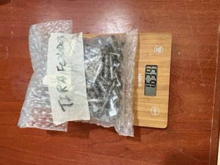 Lote de tornillos y tuercas