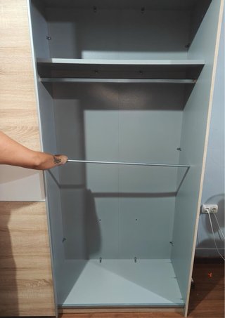 Armario beige y gris