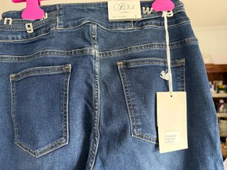 Pantalón vaquero tendencia