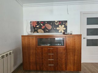 Mueble de salón madera maciza