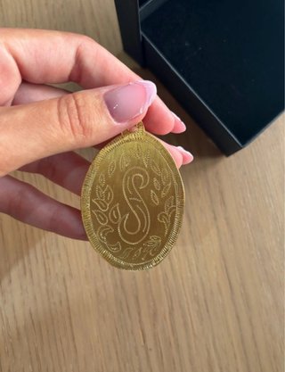 Medallón FALLERA Oro Cincelado Inicial S