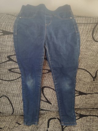 Conjunto pantalón vaquero y camiseta