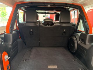 JEEP Wrangler 4p 2.0T GME Sahara 8ATX E6D