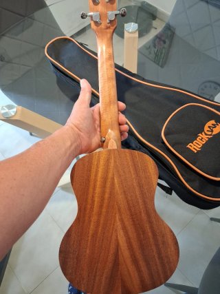 Ukelele Tenor Rock Jam con afinador