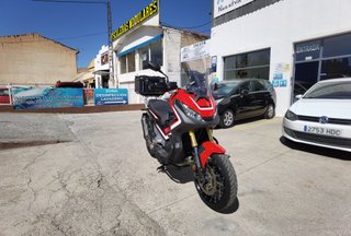 HONDA X-ADV 750