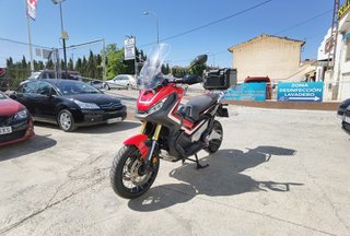 HONDA X-ADV 750