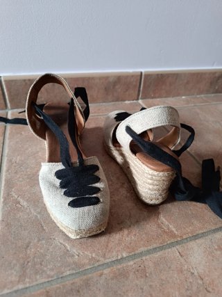 Sandalias Esparto Beige y Negro Talla 38