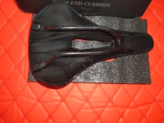 Sillín de carbono HIGH-END CUSHION