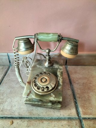 Teléfono Vintage Mármol Verde y Dorado