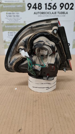 Piloto Trasero Derecho Nissan Almera N15 1996