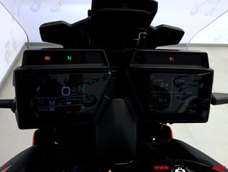 YAMAHA TRACER 9