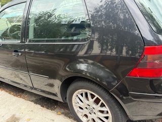Volkswagen Golf Negro