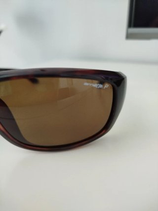Occhiali da sole polarizzati da donna Arnette...